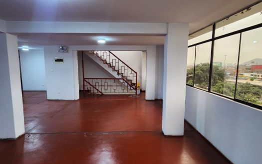 ALQUILER DE LOCAL COMERCIAL 5 PISOS AVENIDA FRENTE A ESTACION DEL METROPOLITANO NARAJAL
