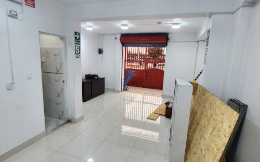 ALQUILER DE LOCAL COMERCIAL 5 PISOS AVENIDA FRENTE A ESTACION DEL METROPOLITANO NARAJAL
